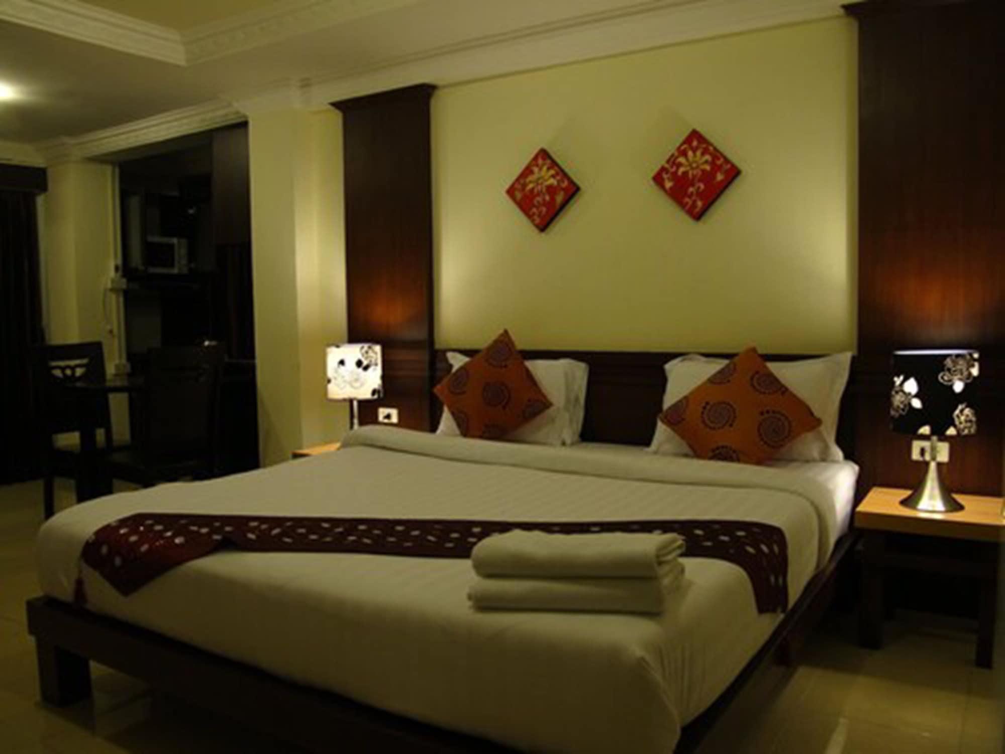 Siwalai City Place Pattaya Bagian luar foto