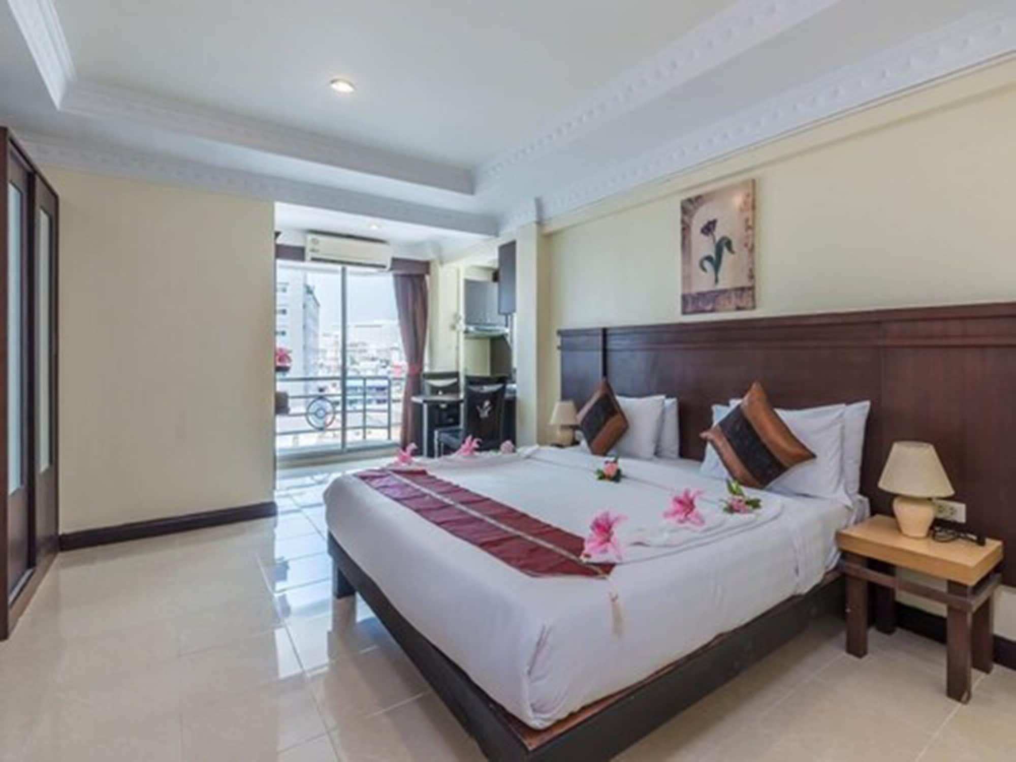 Siwalai City Place Pattaya Bagian luar foto
