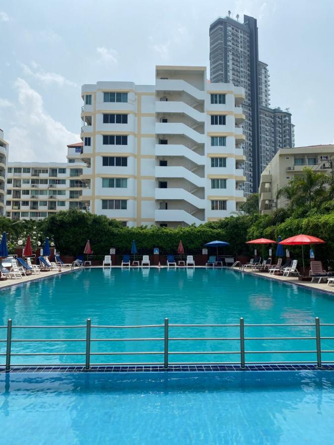 Siwalai City Place Pattaya Bagian luar foto