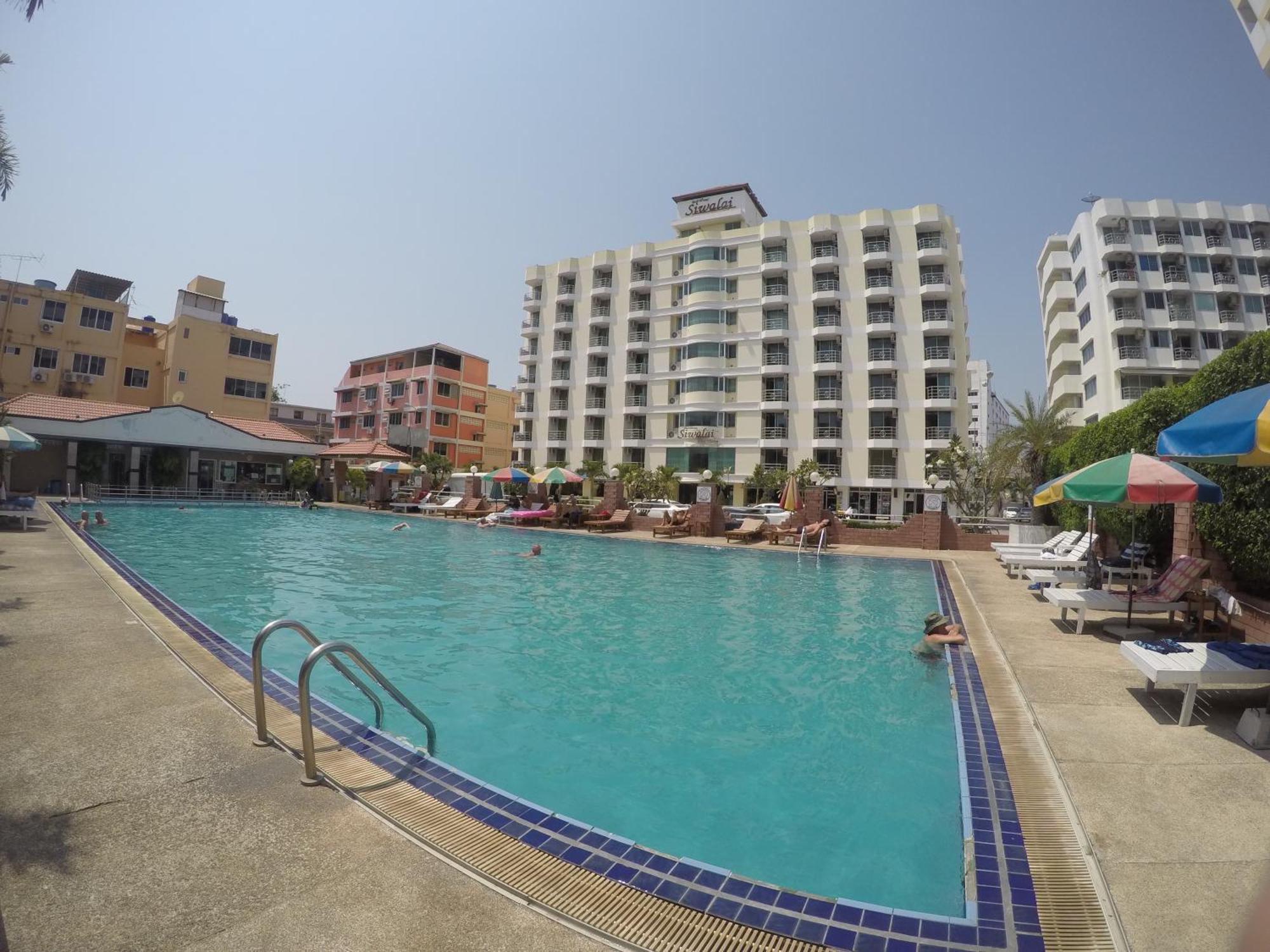 Siwalai City Place Pattaya Bagian luar foto