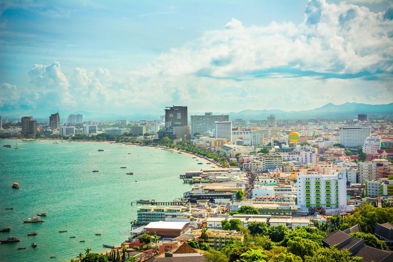 Siwalai City Place Pattaya Bagian luar foto